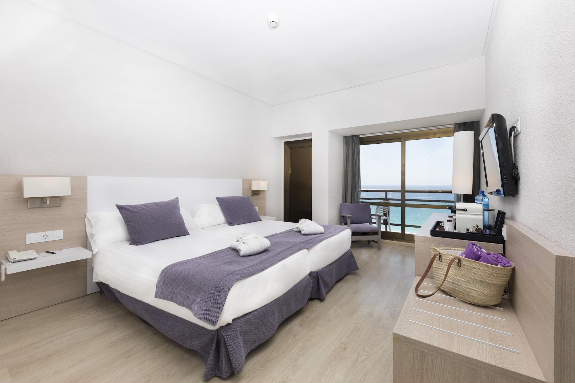 Hotel Be Live Adults Only Marivent Palma de Mallorca Exterior photo Room at the hotel