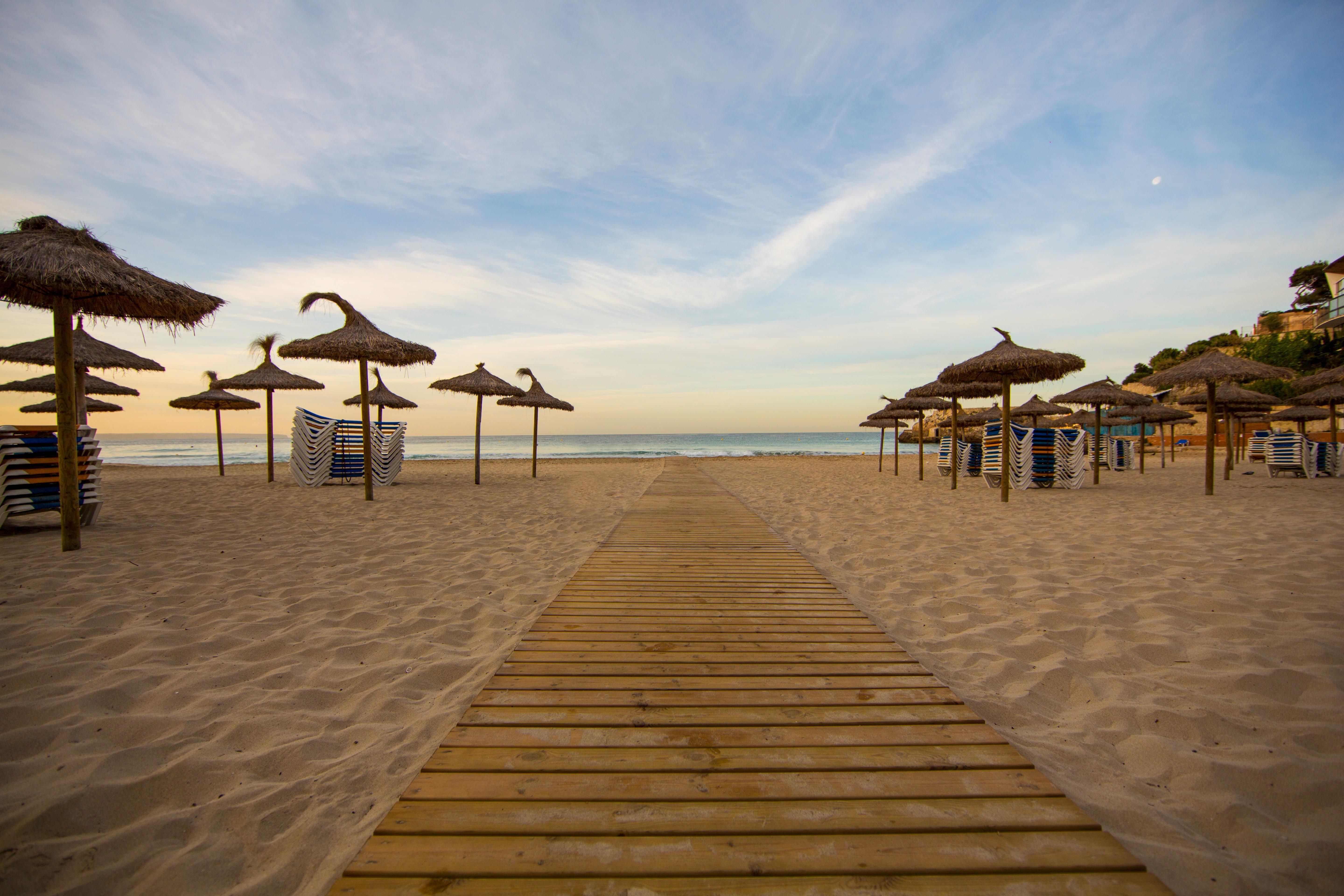 Hotel Be Live Adults Only Marivent Palma de Mallorca Exterior photo The beach of Cala de la Pineda